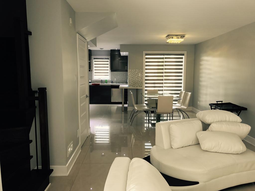 Luxury Two Story Villa Unit D Laval Exterior foto